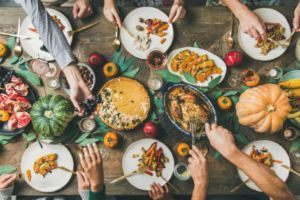 How to Organize a Thanksgiving Potluck